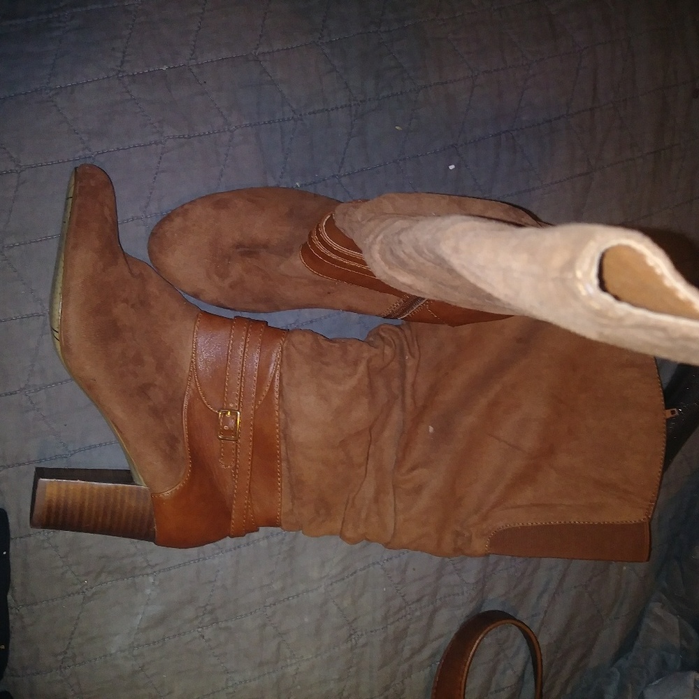 Bella-Vita Tan Suede Boots